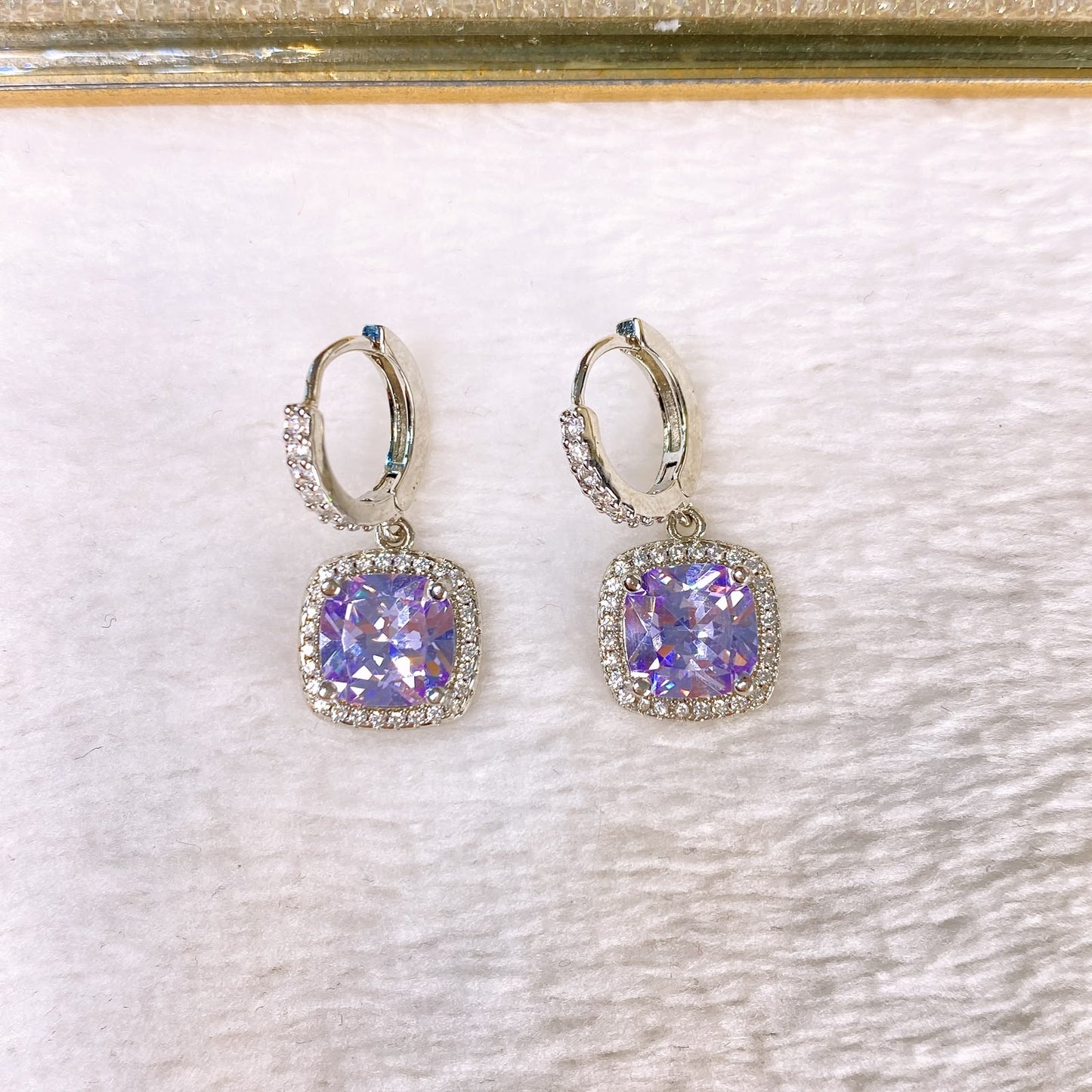 Arete de Chapa de Oro y Zirconias COA2904-2