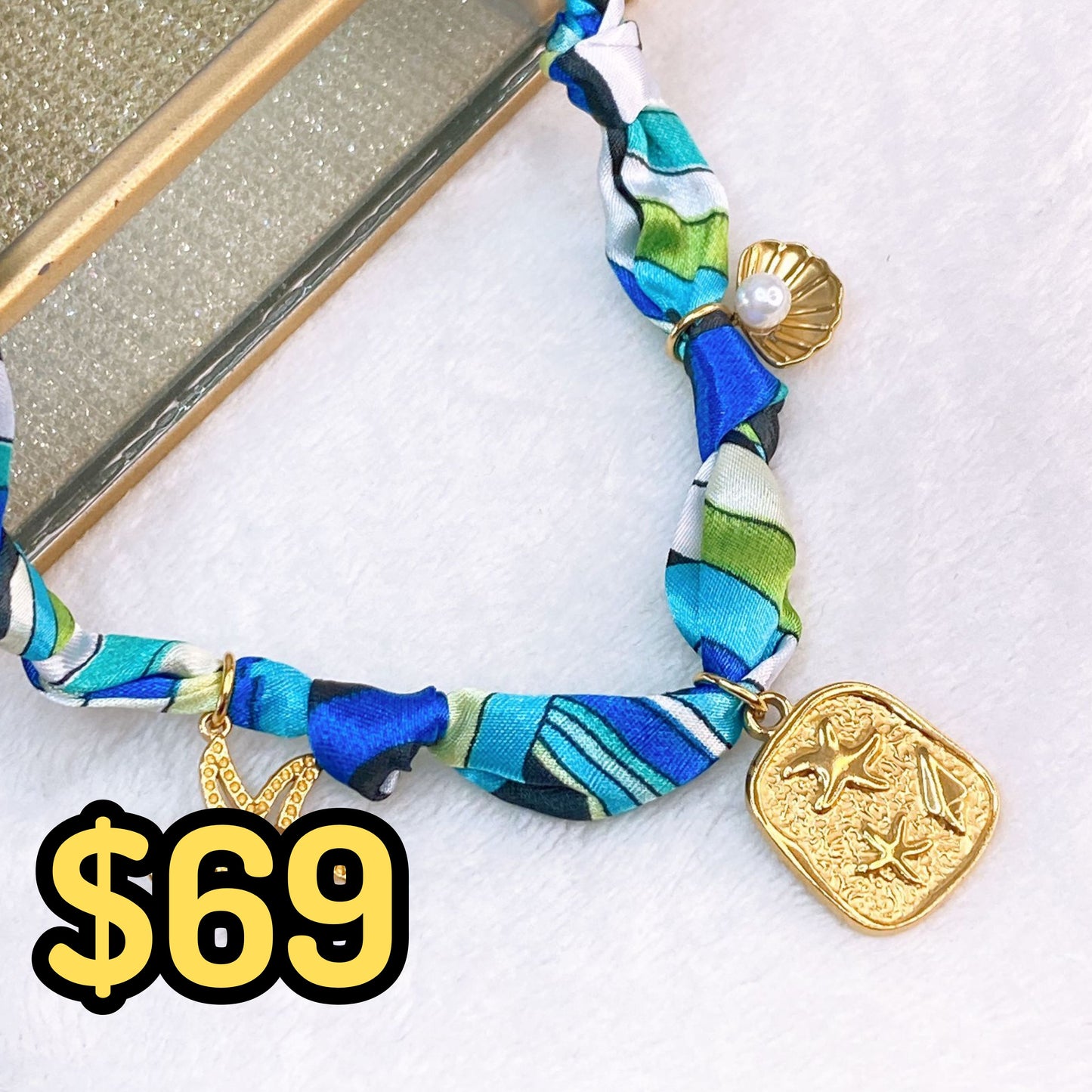 Collar de Tela con Dijes de Acero Inoxidable CAI3183-1