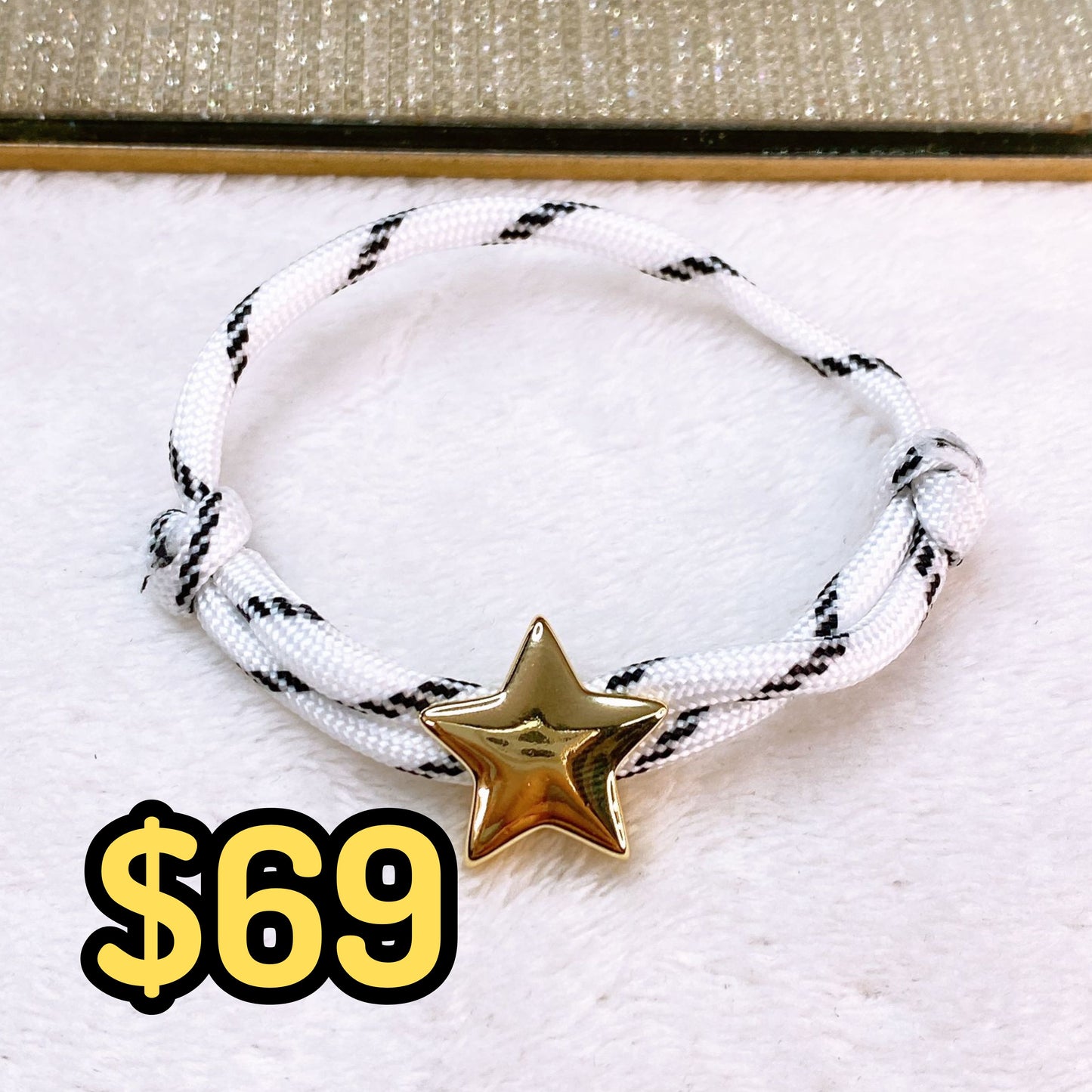 Pulsera Tejida con Dijes de Chapa de Oro COP1748-1