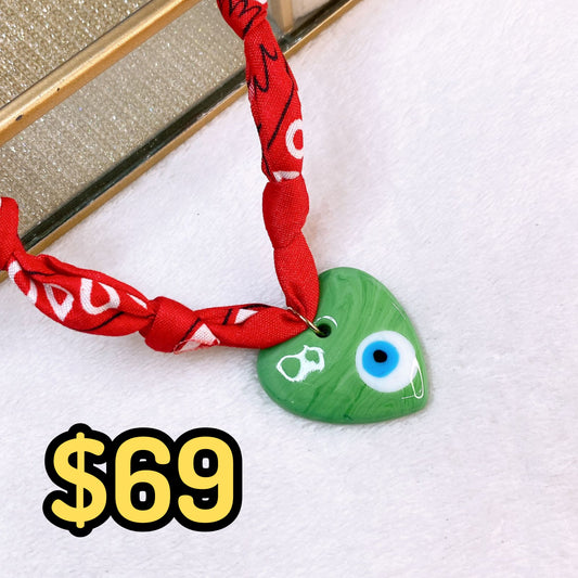 Collar de Tela con Dije de Resina CB905-6