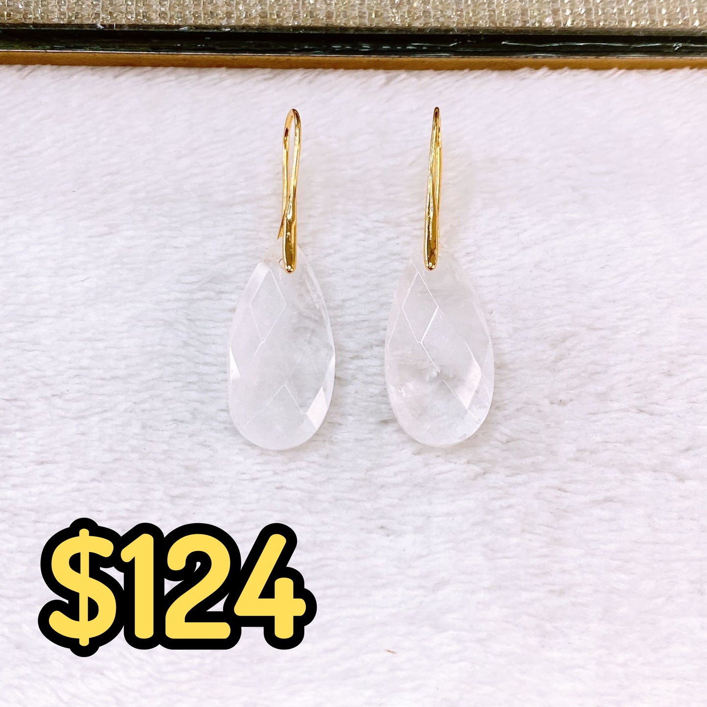 Arete de Chapa de Oro Con Piedra Natural COA2717-1