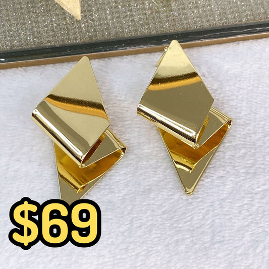 Arete de Chapa de Oro COA2045-1